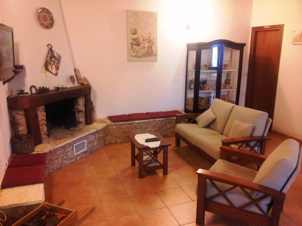Casale Corcella Bed & Breakfast สโกเปลโล ภายนอก รูปภาพ
